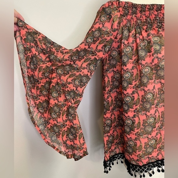 Naanaa Flowy Smocked Off shoulder Top - Picture 4 of 8